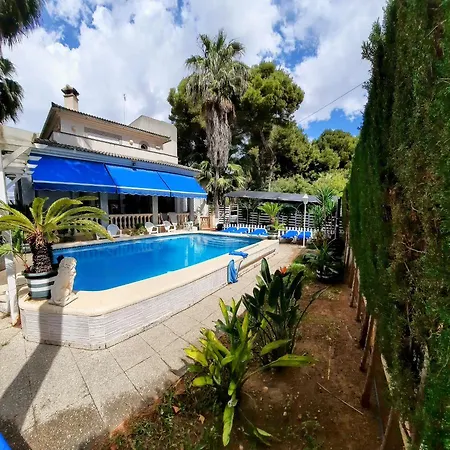 Villa Matias Pool And Beach *