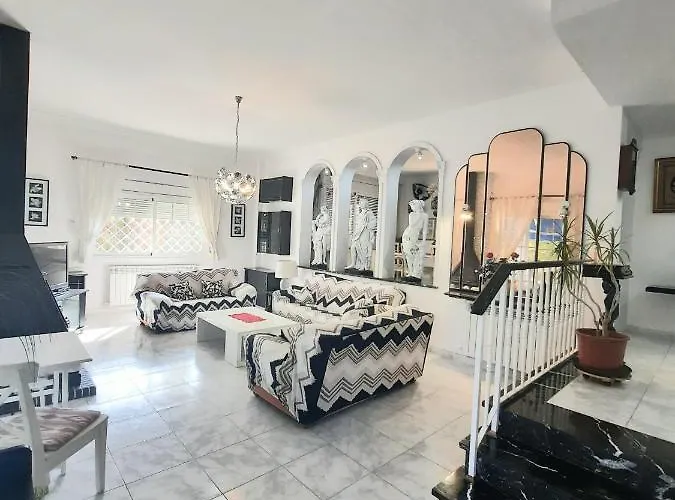 Matias Pool And Beach *